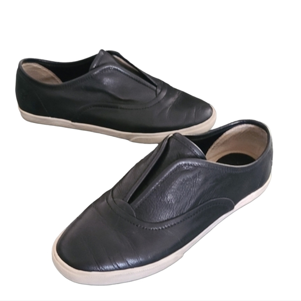 FRYE Mindy Black Leather Sneakers Flats 7 Slip On Minimalist Fashion Industrial - Picture 3 of 16
